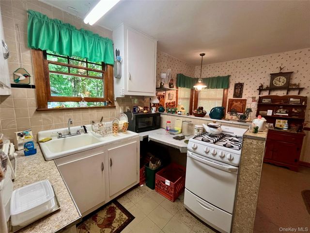 44 Barton Road, Liberty, NY 12754