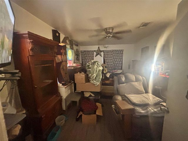 724 W 5th Street, Groveton, TX 75845