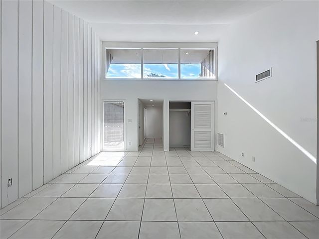 205 CROWN OAKS WAY 205, Longwood, FL 32779