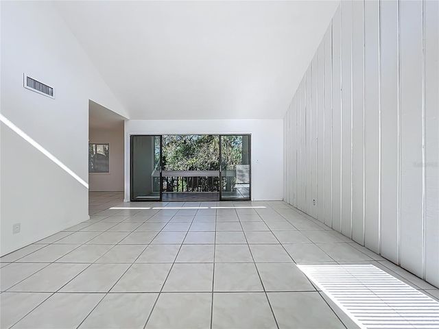 205 CROWN OAKS WAY 205, Longwood, FL 32779