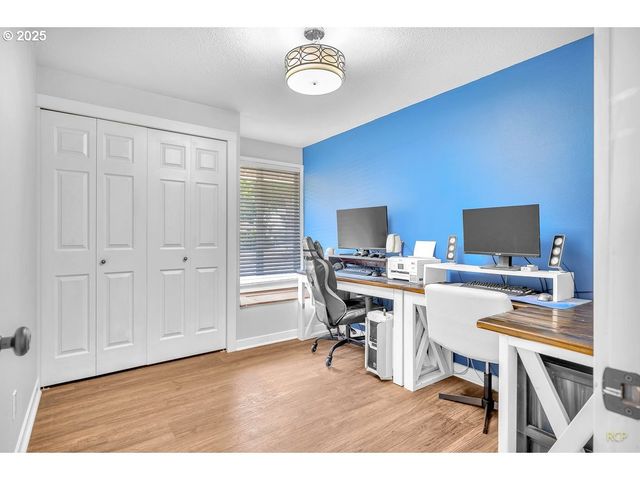 18365 Sw SPRINGFIELD St, Beaverton, OR 97078