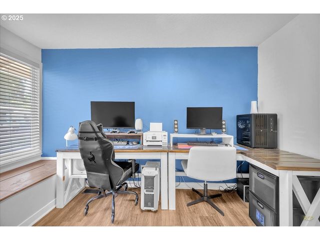 18365 Sw SPRINGFIELD St, Beaverton, OR 97078