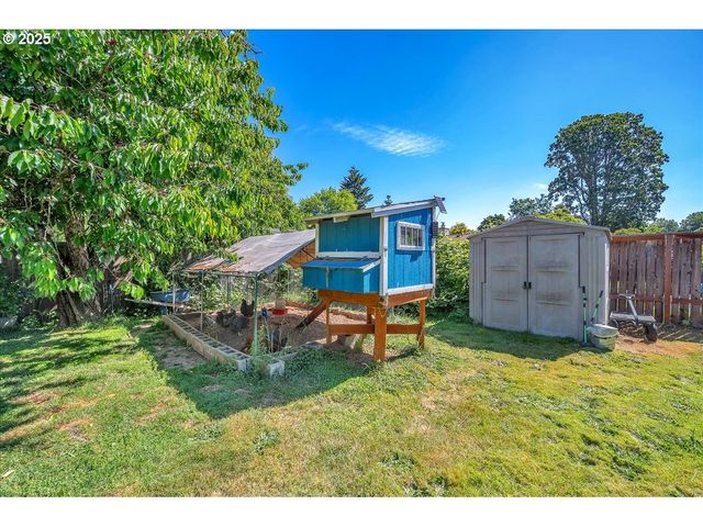 18365 Sw SPRINGFIELD St, Beaverton, OR 97078