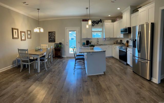 1300 Ridgefield Circle, Searcy, AR 72143