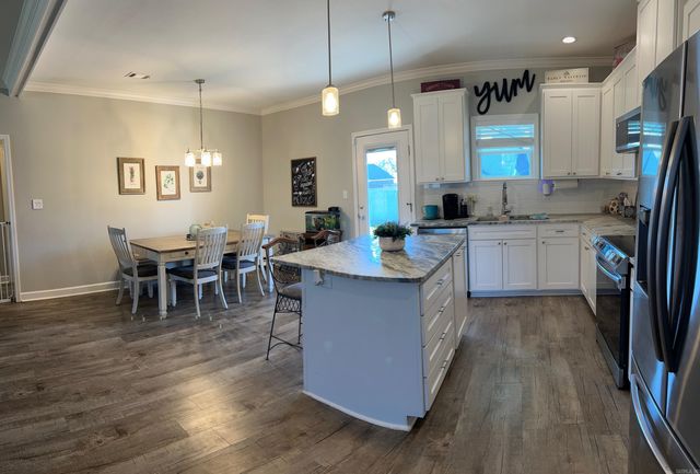 1300 Ridgefield Circle, Searcy, AR 72143