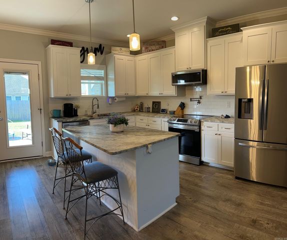 1300 Ridgefield Circle, Searcy, AR 72143