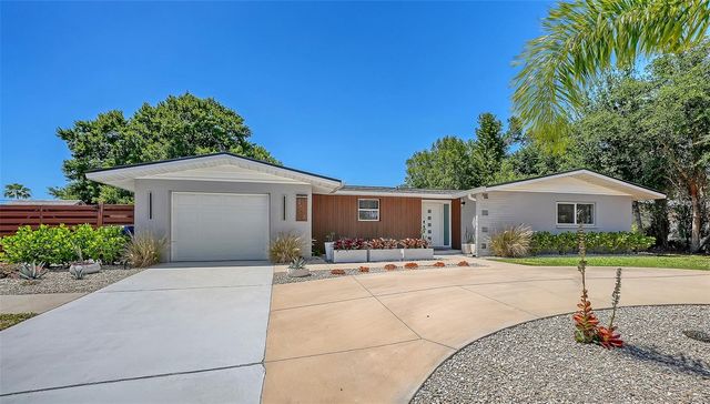 2614 CROTON AVENUE, Sarasota, FL 34239