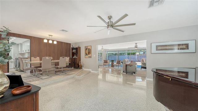 2614 CROTON AVENUE, Sarasota, FL 34239