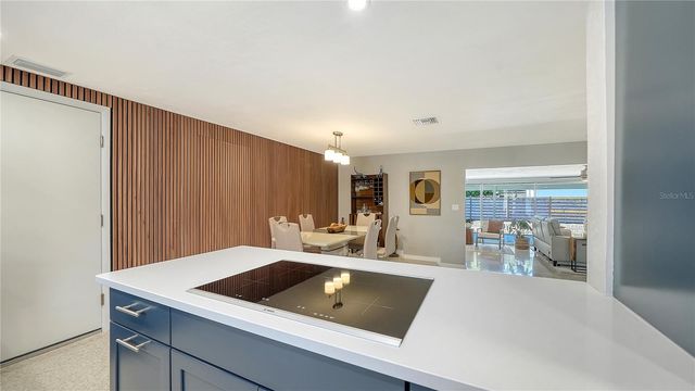 2614 CROTON AVENUE, Sarasota, FL 34239