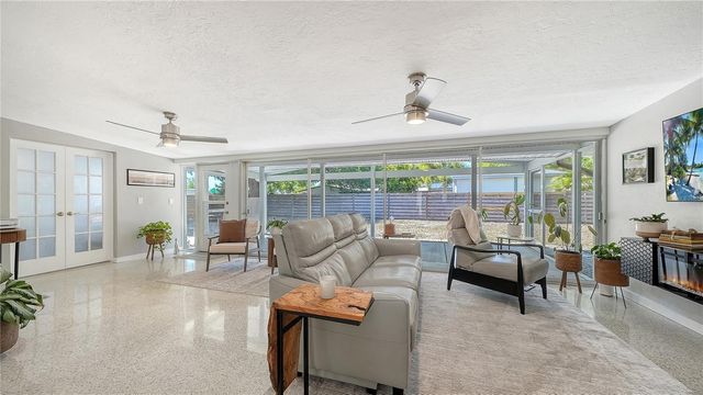 2614 CROTON AVENUE, Sarasota, FL 34239