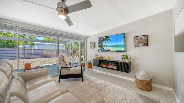 2614 CROTON AVENUE, Sarasota, FL 34239