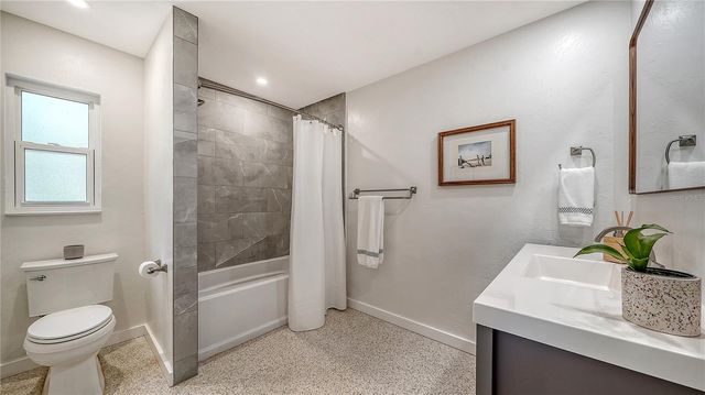 2614 CROTON AVENUE, Sarasota, FL 34239