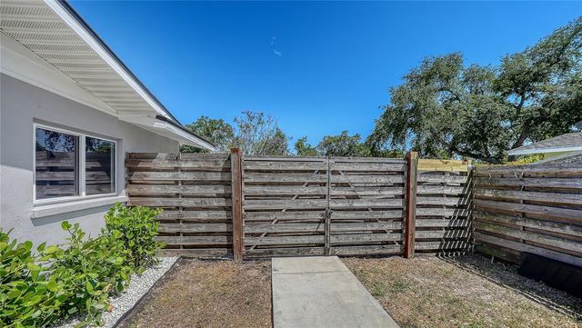 2614 CROTON AVENUE, Sarasota, FL 34239