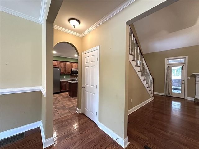 47 Stone Gate Drive NW, Cartersville, GA 30120
