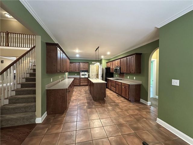 47 Stone Gate Drive NW, Cartersville, GA 30120