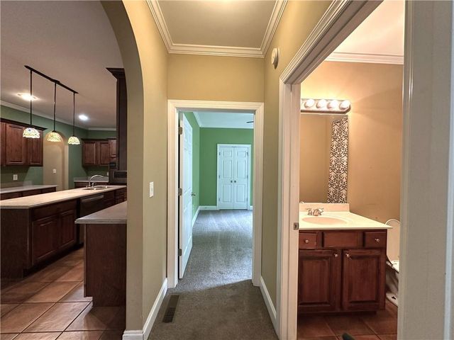 47 Stone Gate Drive NW, Cartersville, GA 30120