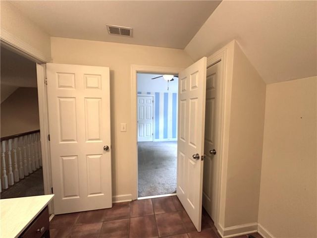 47 Stone Gate Drive NW, Cartersville, GA 30120
