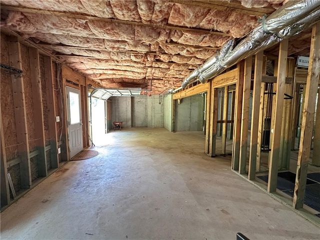 47 Stone Gate Drive NW, Cartersville, GA 30120