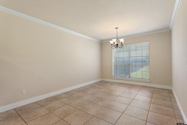 13575 Country Vw, Tyler, TX 75706