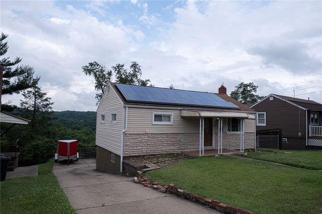 422 Oakhurst Avenue, N Versailles, PA 15137
