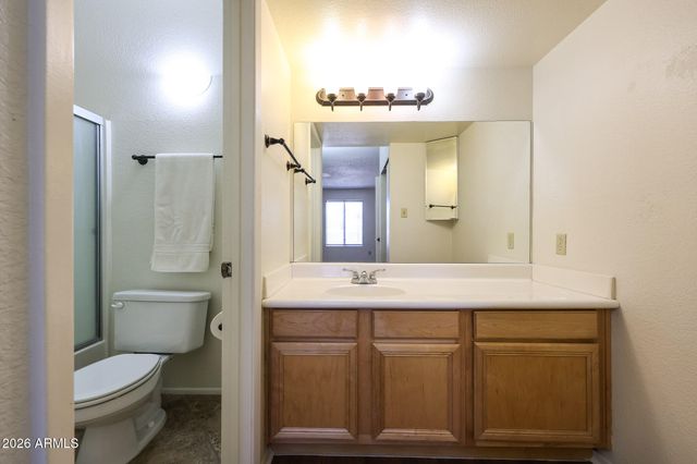 5757 W EUGIE Avenue 2113, Glendale, AZ 85304