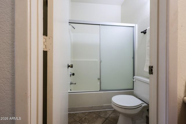 5757 W EUGIE Avenue 2113, Glendale, AZ 85304