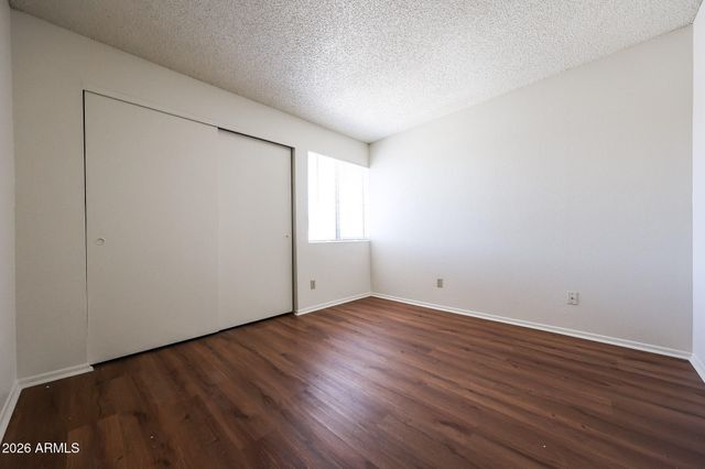 5757 W EUGIE Avenue 2113, Glendale, AZ 85304