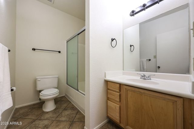 5757 W EUGIE Avenue 2113, Glendale, AZ 85304