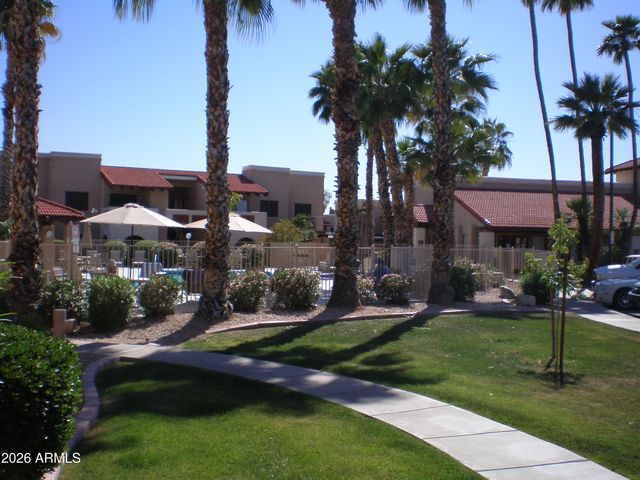 5757 W EUGIE Avenue 2113, Glendale, AZ 85304