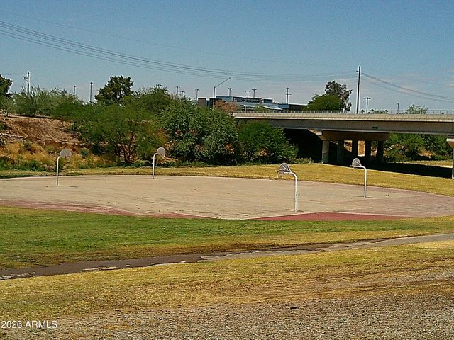 5757 W EUGIE Avenue 2113, Glendale, AZ 85304