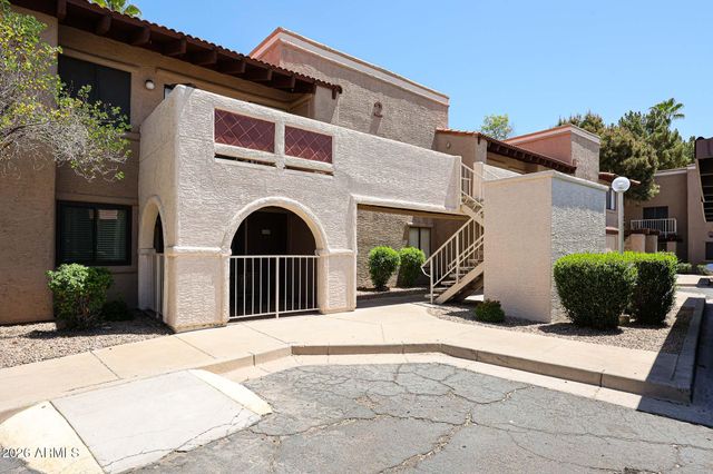 5757 W EUGIE Avenue 2113, Glendale, AZ 85304