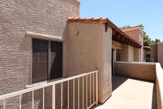 5757 W EUGIE Avenue 2113, Glendale, AZ 85304