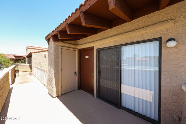 5757 W EUGIE Avenue 2113, Glendale, AZ 85304