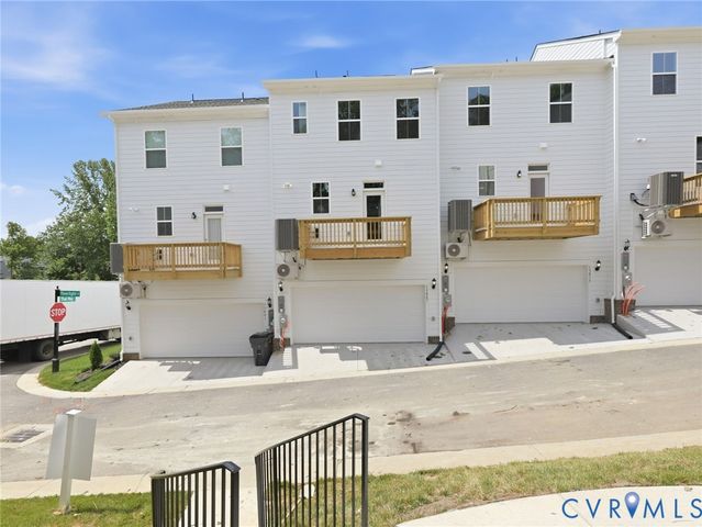 13807 Riverlight Dr, Midlothian, VA 23114