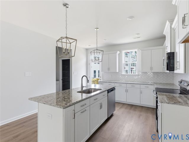13807 Riverlight Dr, Midlothian, VA 23114