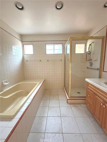 5704 El Rincon Way, Culver City, CA 90230