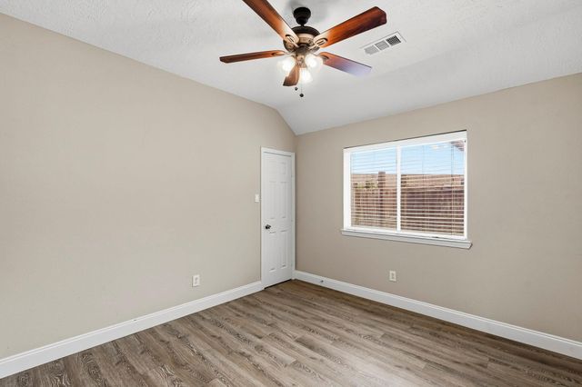 4151 S Nolan Drive, Pearland, TX 77584