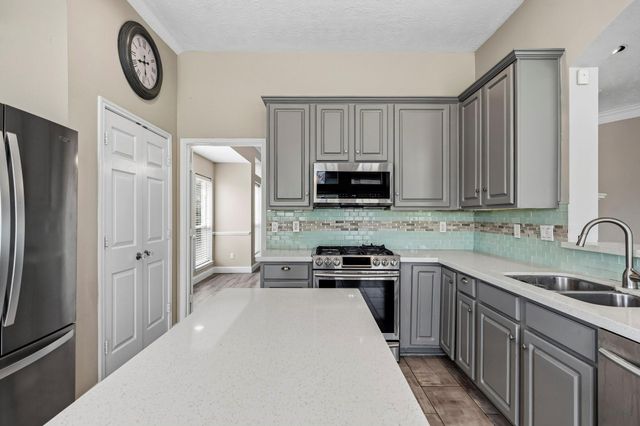 4151 S Nolan Drive, Pearland, TX 77584