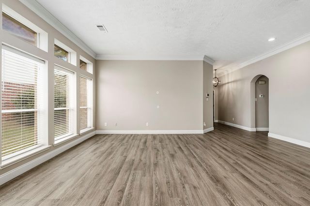 4151 S Nolan Drive, Pearland, TX 77584