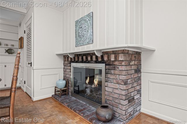 4195 Orchard Way, Bloomfield Charter Township, MI 48301