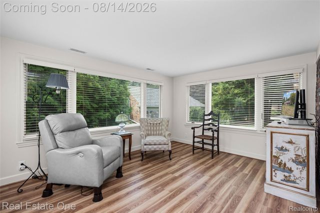 4195 Orchard Way, Bloomfield Charter Township, MI 48301