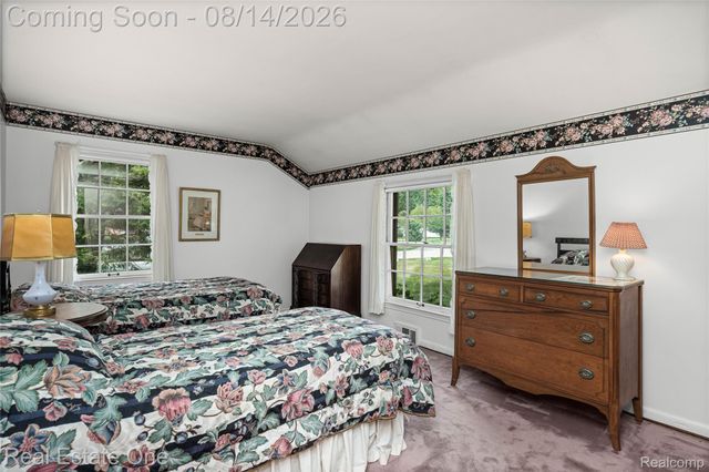 4195 Orchard Way, Bloomfield Charter Township, MI 48301