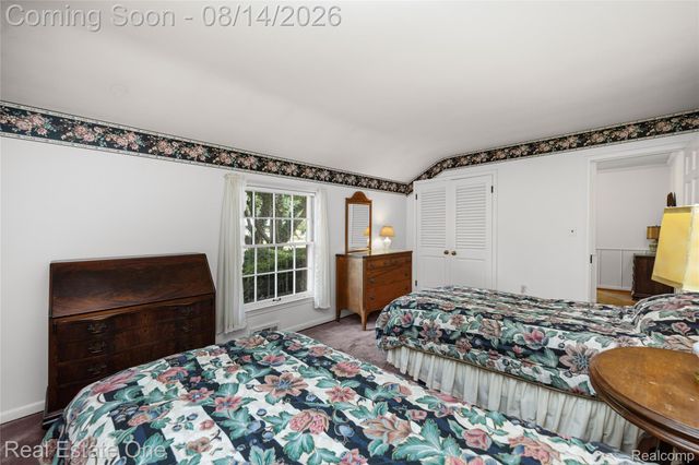 4195 Orchard Way, Bloomfield Charter Township, MI 48301