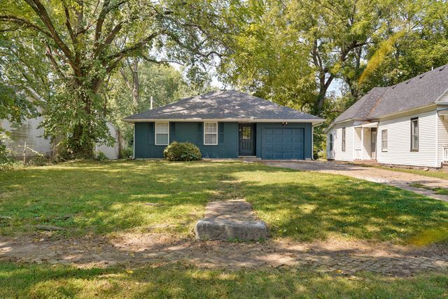 2015 N Benton Avenue, Springfield, MO 65803