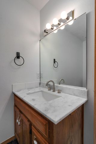 2015 N Benton Avenue, Springfield, MO 65803