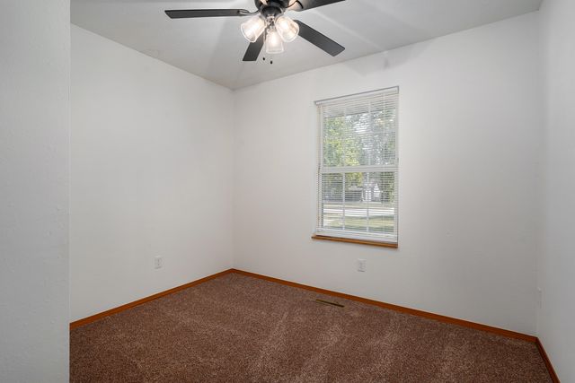 2015 N Benton Avenue, Springfield, MO 65803