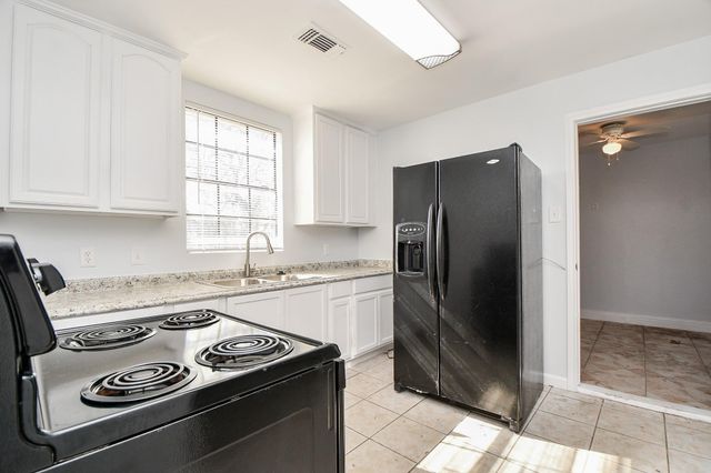 706 Zola Road, Houston, TX 77076