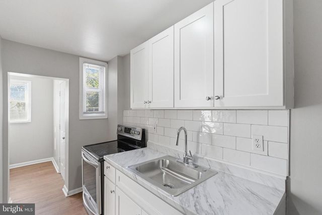 3427 RAVENWOOD AVE, Baltimore, MD 21213