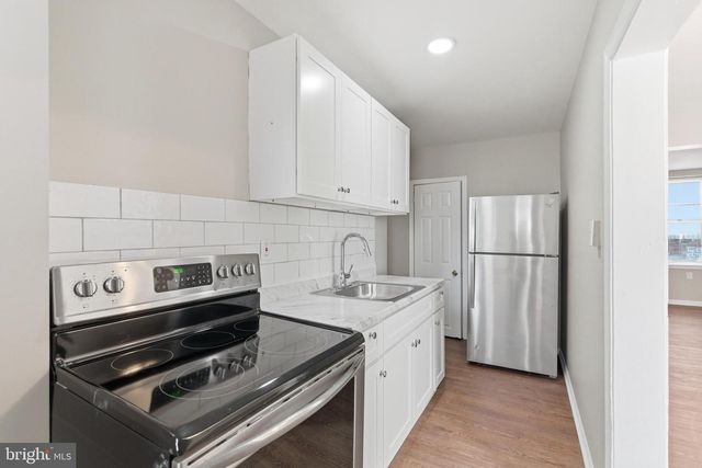 3427 RAVENWOOD AVE, Baltimore, MD 21213