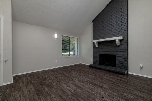 3615 Ravenhill Lane, Arlington, TX 76016